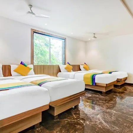 Hotel Royal Oak Pawne * Mumbai