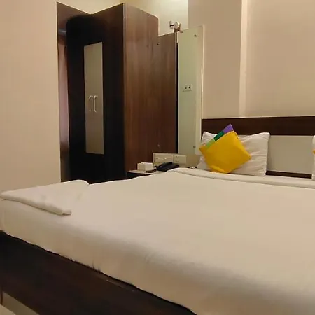 Guest house Daisy Residency By Rr Rooms *