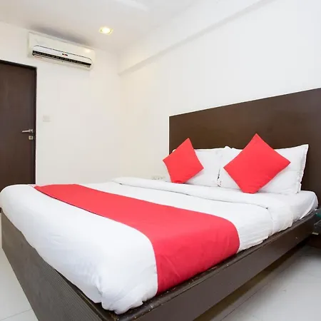 Hotel Oyo 23478 Kamran Residency Mumbai