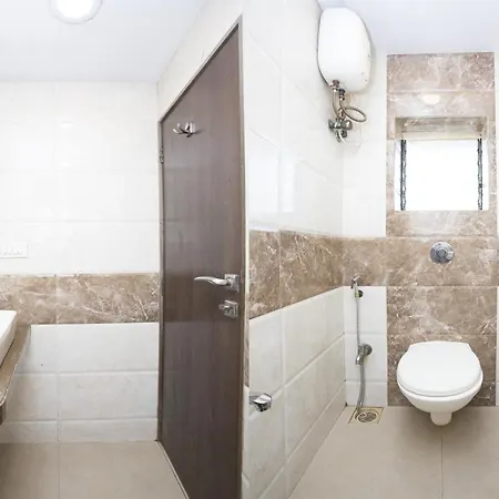 Hotel Oyo 23478 Kamran Residency 3*