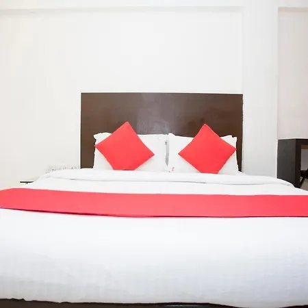Oyo 23478 Kamran Residency Hotel
