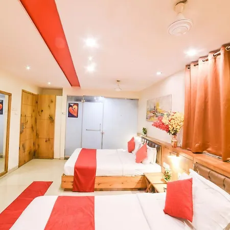 Grandeur-near International Airport