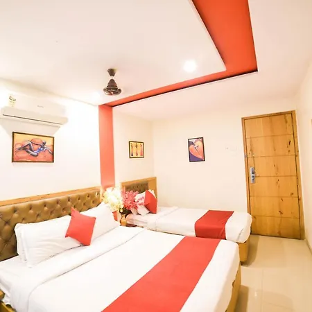Hotel Grandeur-near International Airport Mumbai