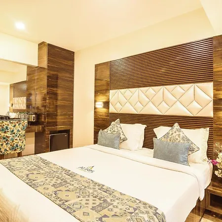 Auris & Banquets, International Airport Hotel