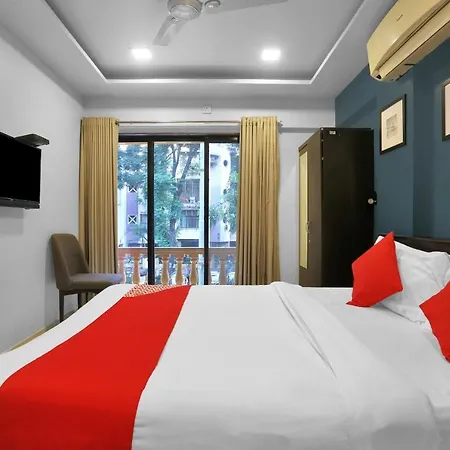 Oyo Flagship 83355 Om Sai Hotel