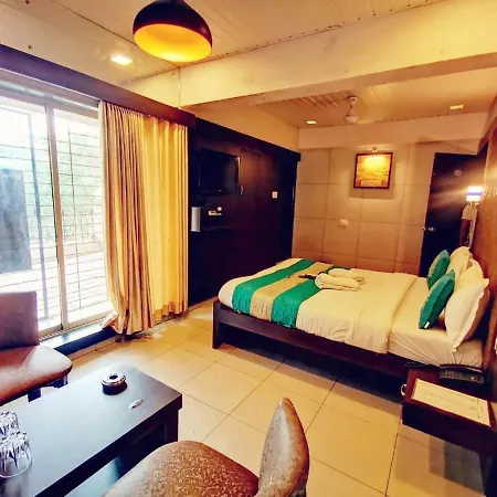 Neelkiran Hotel
