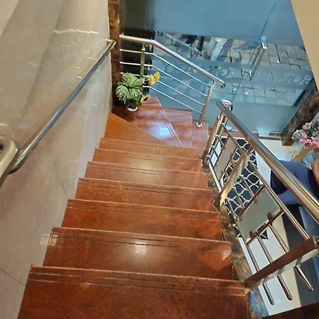 Hotel Golden Galaxy Mumbai