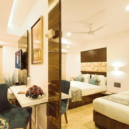 Hotel Auris & Banquets, International Airport 4*
