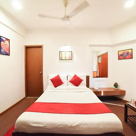 Aircraft International Hotel 2*