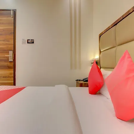 Hotel Oyo 76180 Meriton