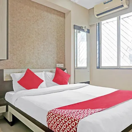 Hotel Oyo Flagship 83475 Starlight Mumbai