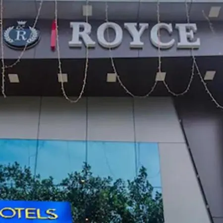 Oyo 9327 Royce Executive