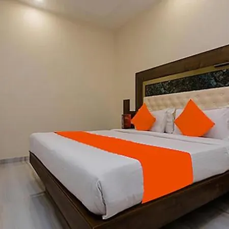 Hotel Oyo 9327 Royce Executive Mumbai