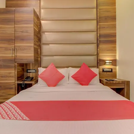 Hotel Oyo 76180 Meriton