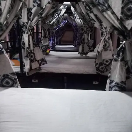 Mumbai Star Dormitory Ac Deluxe Mumbai
