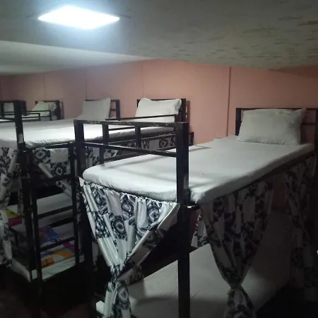 Mumbai Star Dormitory Ac Deluxe Lodge Mumbai