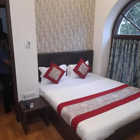 Guest house Hotel Grants Residency Mumbai
