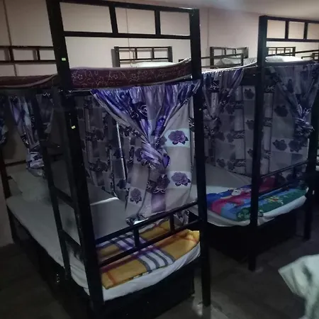 Mumbai Star Dormitory Ac Deluxe Lodge Mumbai