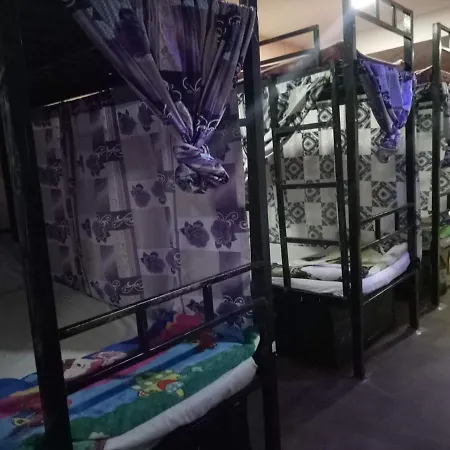 Mumbai Star Dormitory Ac Deluxe Mumbai