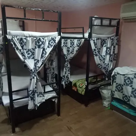 Mumbai Star Dormitory Ac Deluxe Lodge *