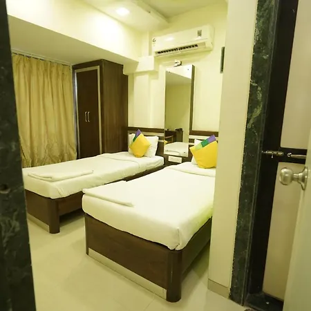 Guest house Daisy Residency By Zone Hotelz *