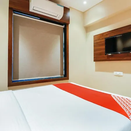 Oyo 70475 Sea Breeze