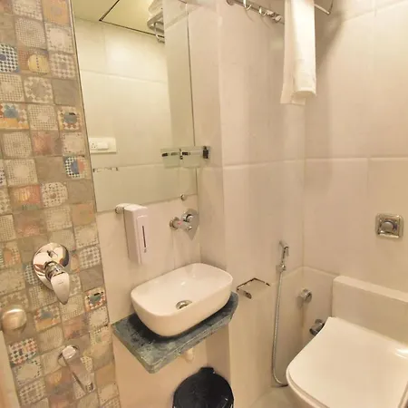 Bed & Breakfast Hotel Juhu 6