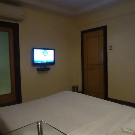 Hotel Sapna Marine Mumbai