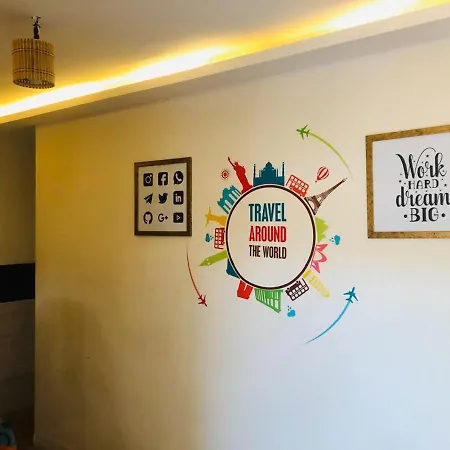Hostel The Hubz