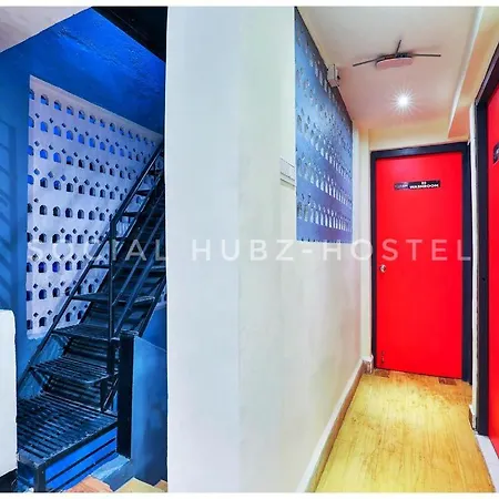Hostel The Hubz Mumbai