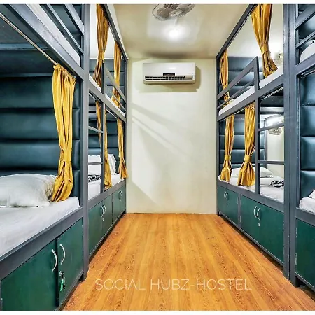 Hostel The Hubz *