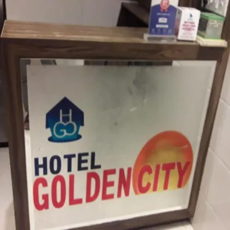 Hostel Hotel Golden City *