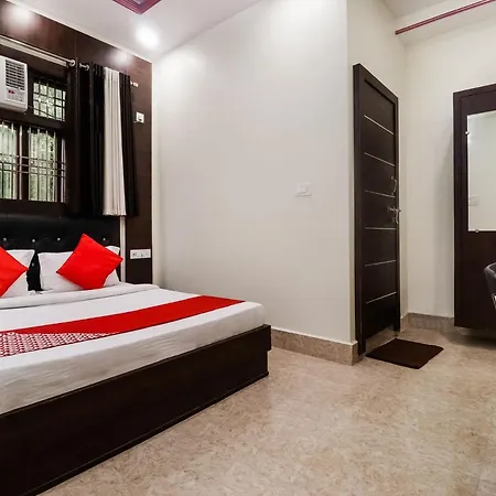 Delight Hotel 3*