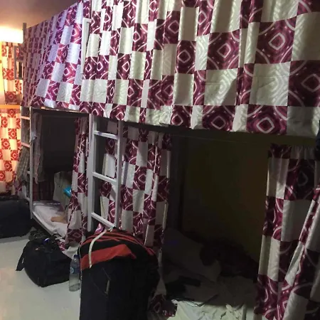 90Ft Dormitory Ac Deluxe Hotel