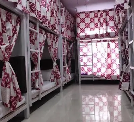 Hotel 90Ft Dormitory Ac Deluxe Mumbai