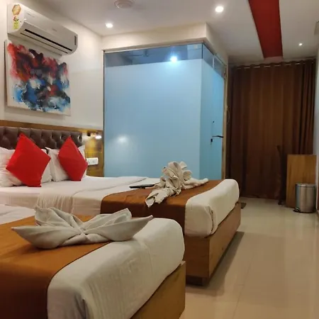 Grandeur-near International Airport