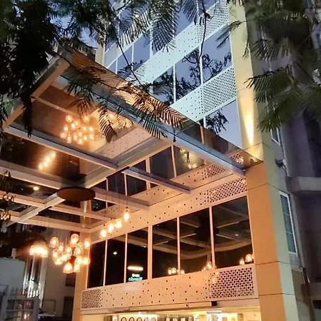 Executive Enclave 3*