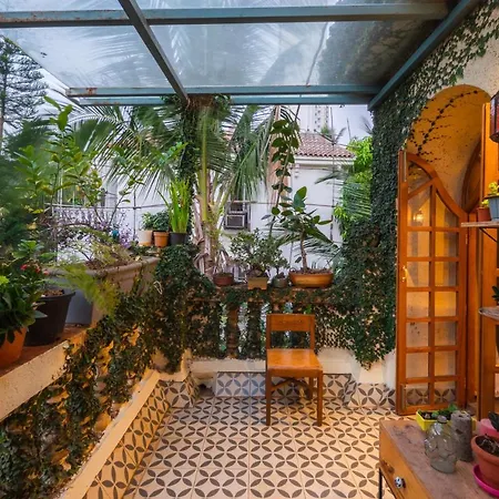 Saffronstays Birdsong - 3br Pet-friendly With Lawns, Treetop Terraces, Gazebo Dining & Tennis Court Villa