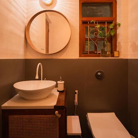 Saffronstays Birdsong - 3br Pet-friendly With Lawns, Treetop Terraces, Gazebo Dining & Tennis Court *