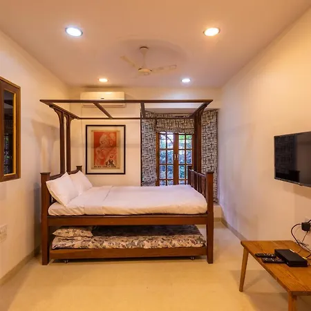 Saffronstays Birdsong - 3br Pet-friendly With Lawns, Treetop Terraces, Gazebo Dining & Tennis Court