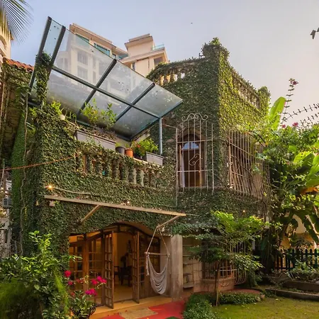 Saffronstays Birdsong - 3br Pet-friendly With Lawns, Treetop Terraces, Gazebo Dining & Tennis Court Villa *