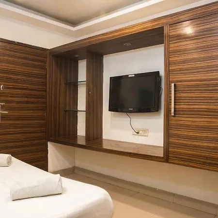 Hotel Bandra Residency 3*