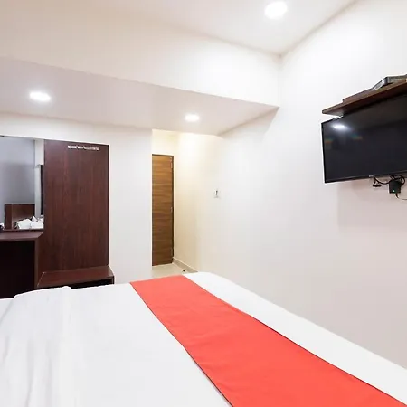 De Classico Mhada Hotel
