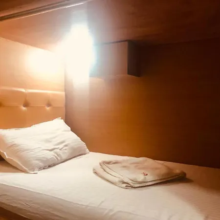 Md Dormitory Ac Deluxe