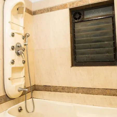 Hotel Bandra Residency