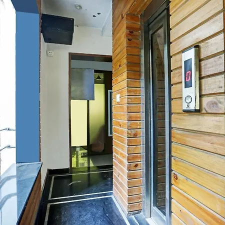 Oyo 85290 Milona Service Hotel Mumbai