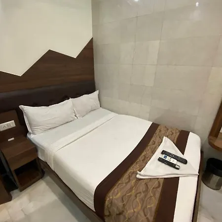Hotel Palace Residency Near Lokmanya Tilak Terminus Mumbai