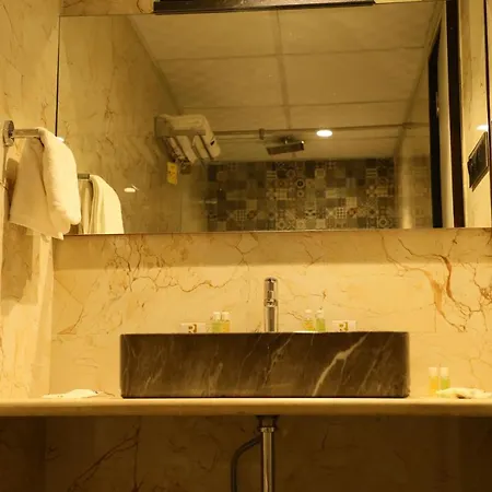 Rich 3* Mumbai