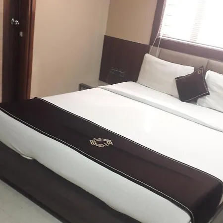 Hotel Shine Hospitality Residency *
