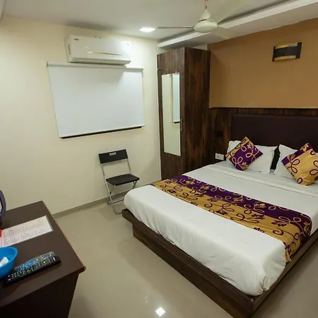 Hotel J D Residency 3*